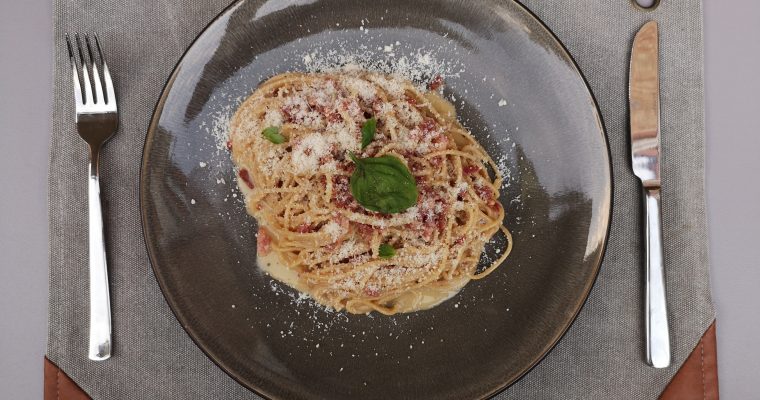 Verwelkom Italië in jouw keuken met deze spaghetti alla carbonara!